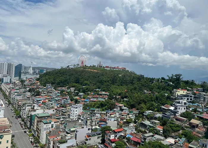 Bay View Apartment Ha Long