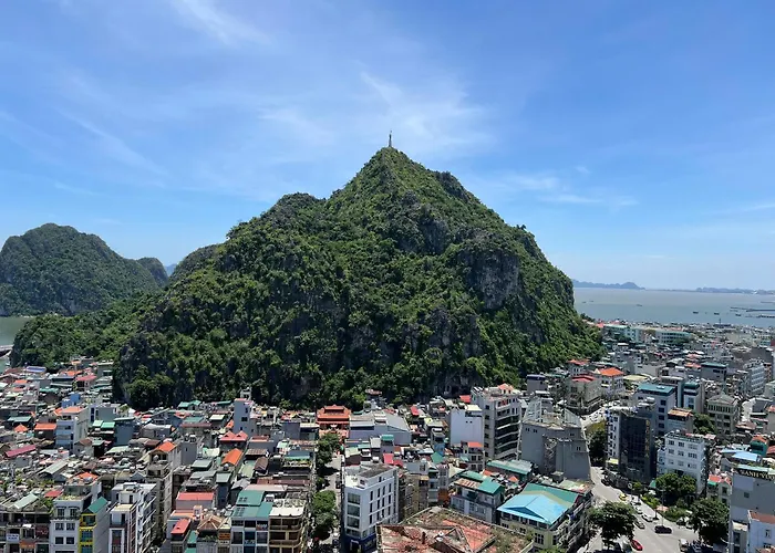 Bay View Apartment Ha Long
